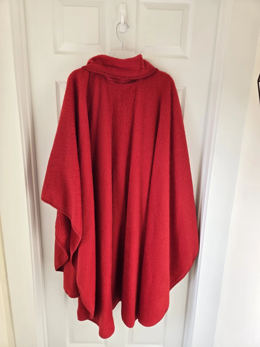 Alpaca Camargo Luxury Vintage Red Cape Button-Front Poncho Coat - Picture 3 of 12
